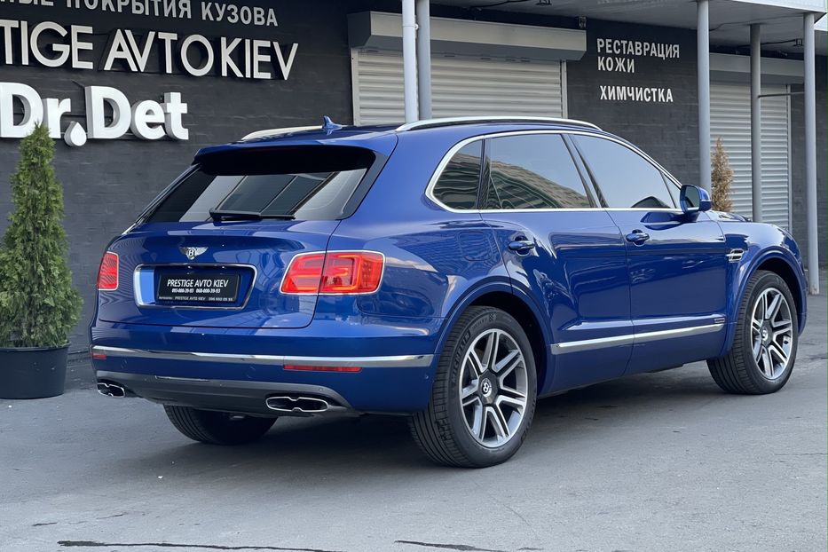 Продам Bentley Bentayga 4.0 Diesel 2017 года в Киеве