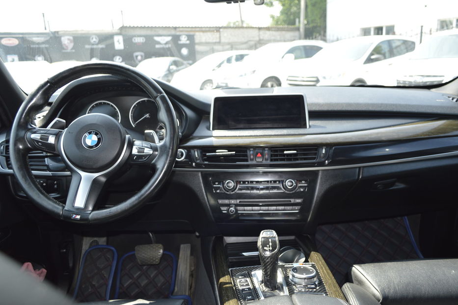 Продам BMW X5 2015 года в Одессе