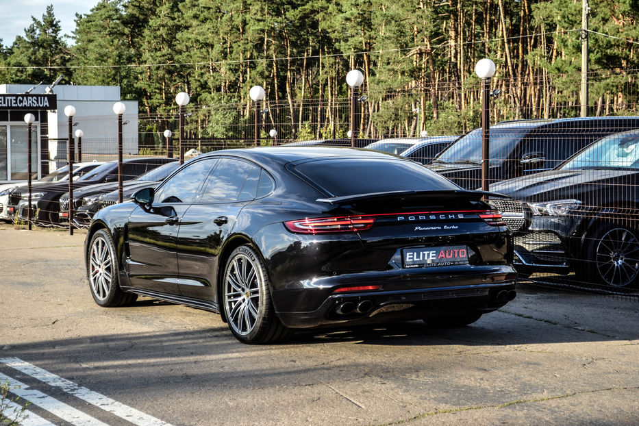 Продам Porsche Panamera Turbo 2017 года в Киеве