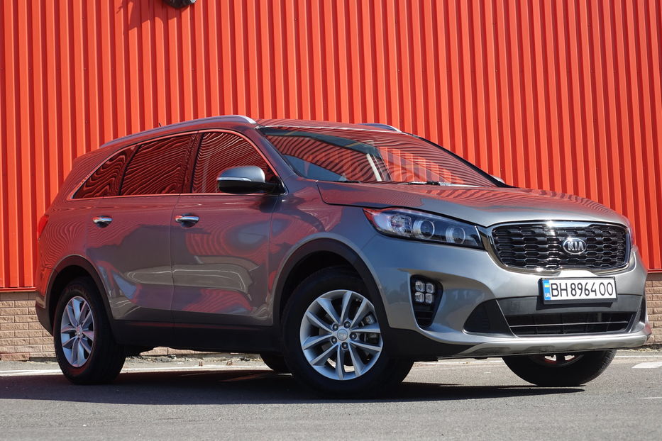 Продам Kia Sorento 3.3 2017 года в Одессе