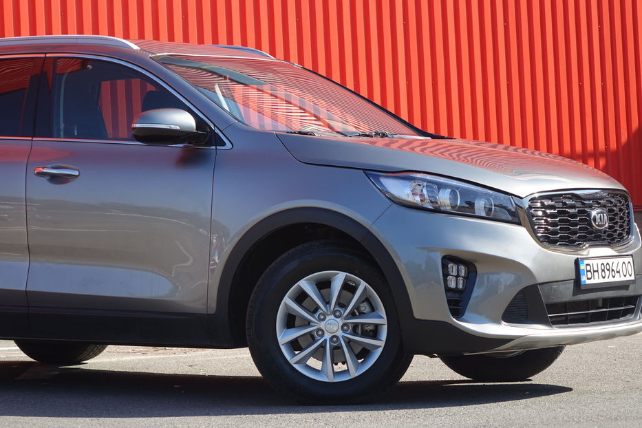 Продам Kia Sorento 3.3 2017 года в Одессе