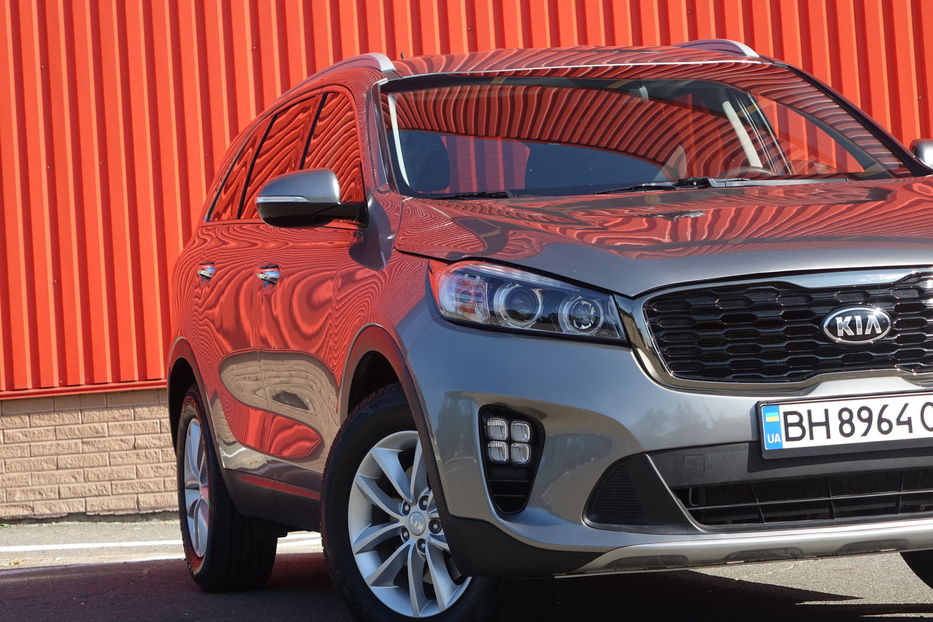 Продам Kia Sorento 3.3 2017 года в Одессе