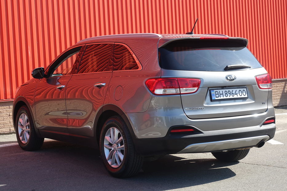 Продам Kia Sorento 3.3 2017 года в Одессе