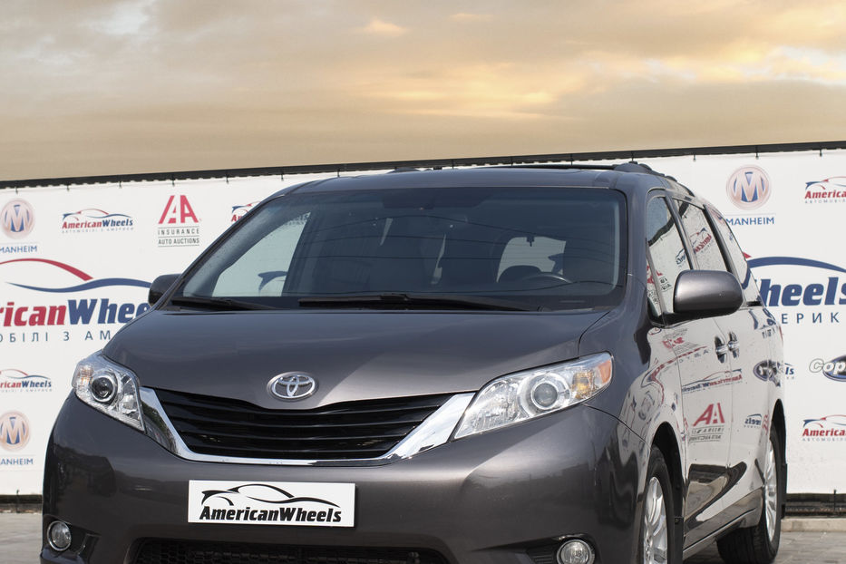 Продам Toyota Sienna EXL 2015 года в Черновцах