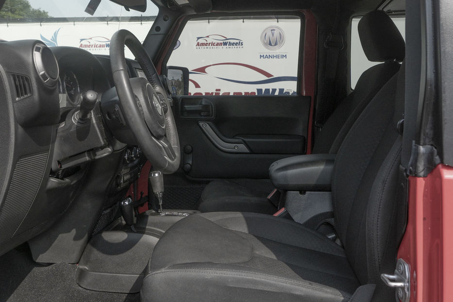 Продам Jeep Wrangler S 2015 года в Черновцах