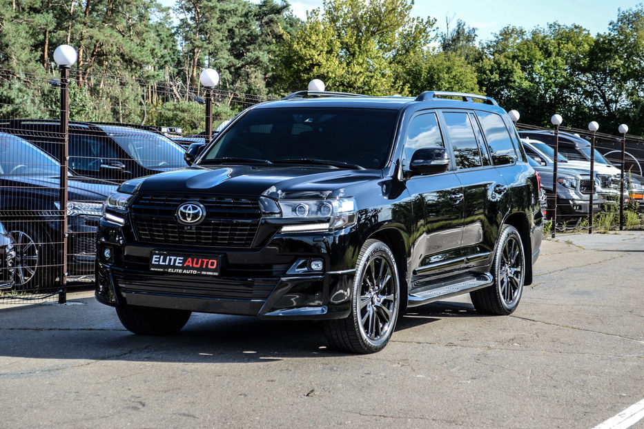 Продам Toyota Land Cruiser 200 Special Edetion 2017 года в Киеве