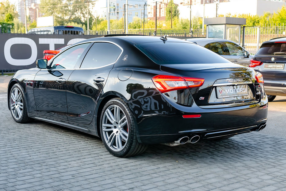 Продам Maserati Ghibli SQ4  2015 года в Киеве