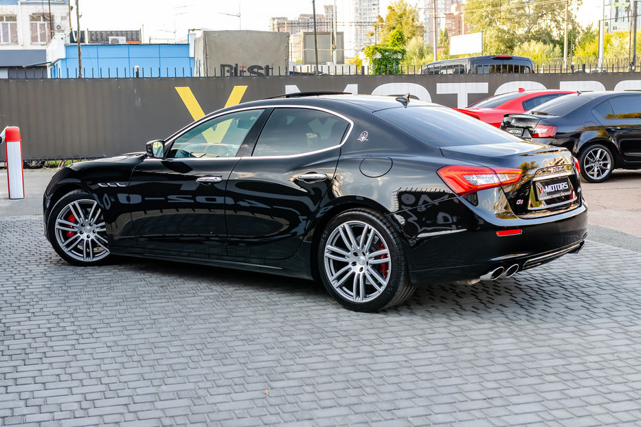 Продам Maserati Ghibli SQ4  2015 года в Киеве