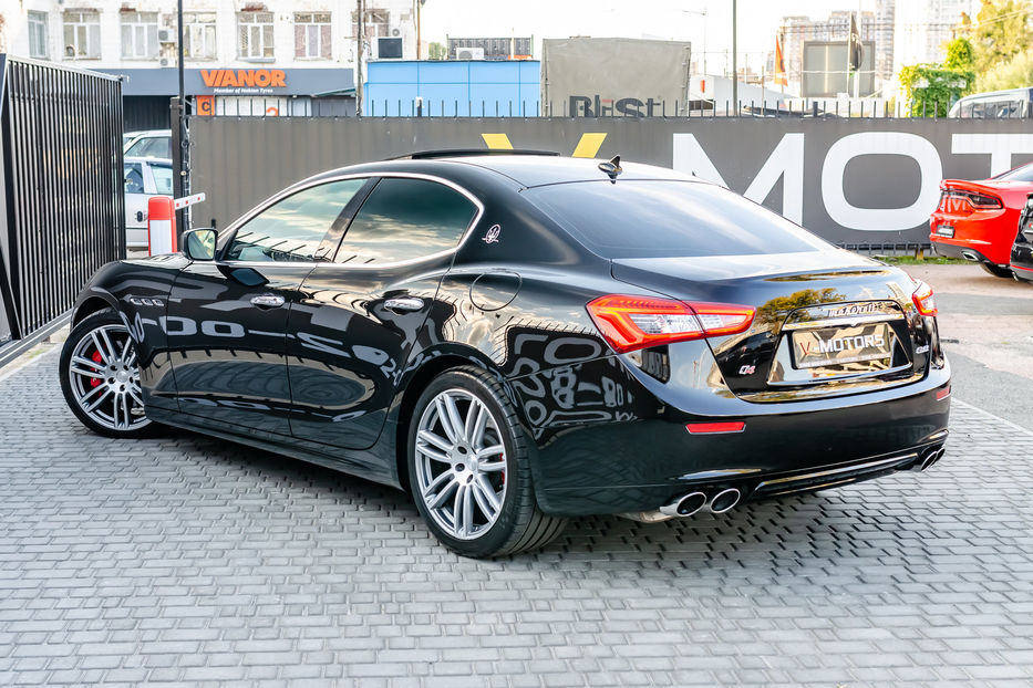 Продам Maserati Ghibli SQ4  2015 года в Киеве