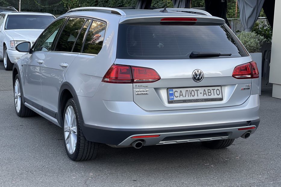Продам Volkswagen Golf VII ALLTRACK 2017 года в Киеве