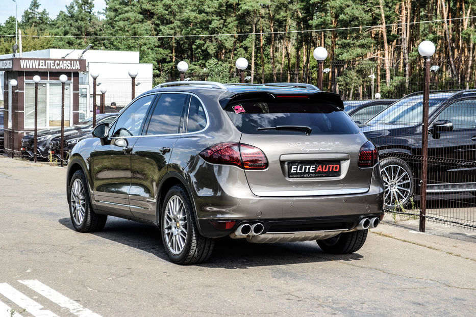 Продам Porsche Cayenne Turbo 2010 года в Киеве