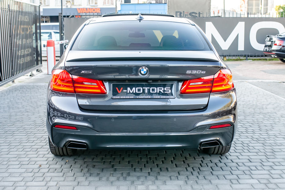 Продам BMW 530 e Hybrid Xdrive 2019 года в Киеве