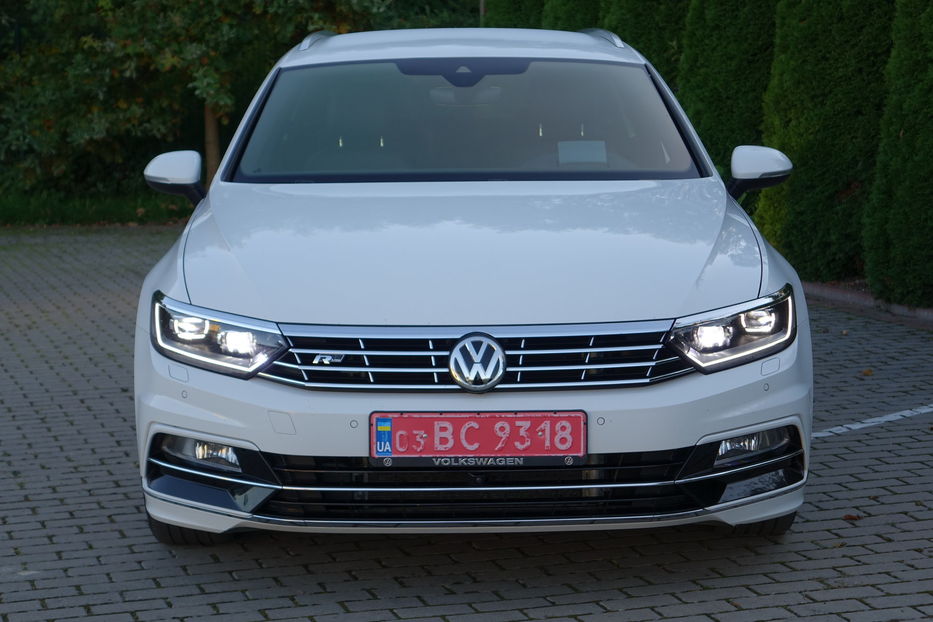 Продам Volkswagen Passat B8 R-Line FUL-LED Highiln4Motion 2018 года в Львове