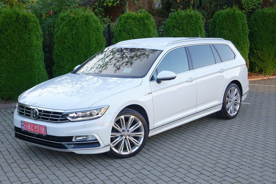 Продам Volkswagen Passat B8 R-Line FUL-LED Highiln4Motion 2018 года в Львове