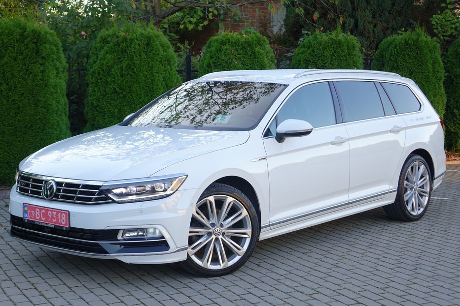 Продам Volkswagen Passat B8 R-Line FUL-LED Highiln4Motion 2018 года в Львове