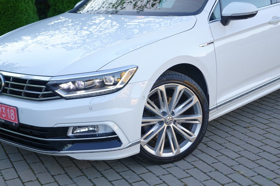 Продам Volkswagen Passat B8 R-Line FUL-LED Highiln4Motion 2018 года в Львове