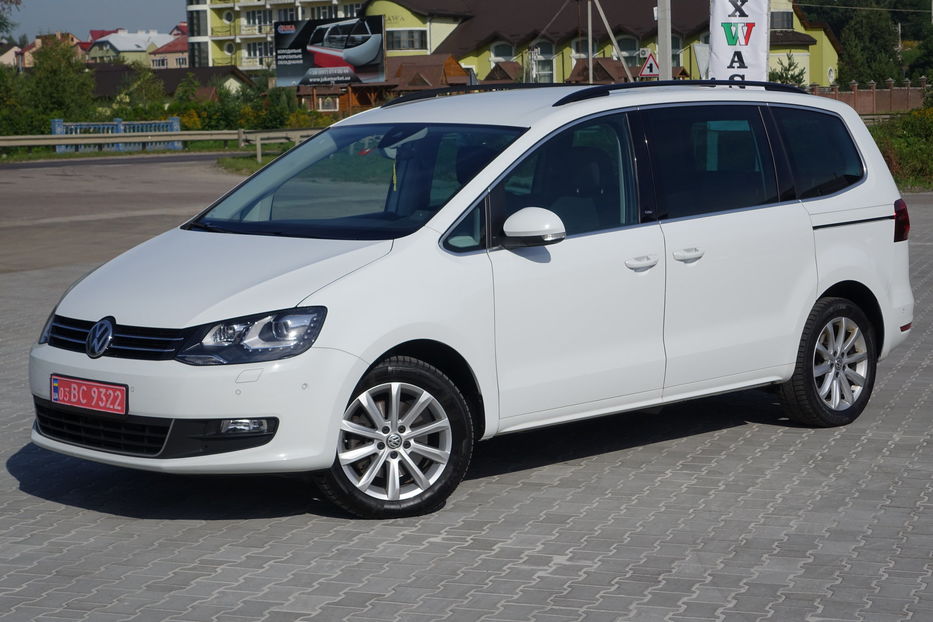 Продам Volkswagen Sharan 185kc SOUND DSG 4MOTION LED 2018 года в Львове