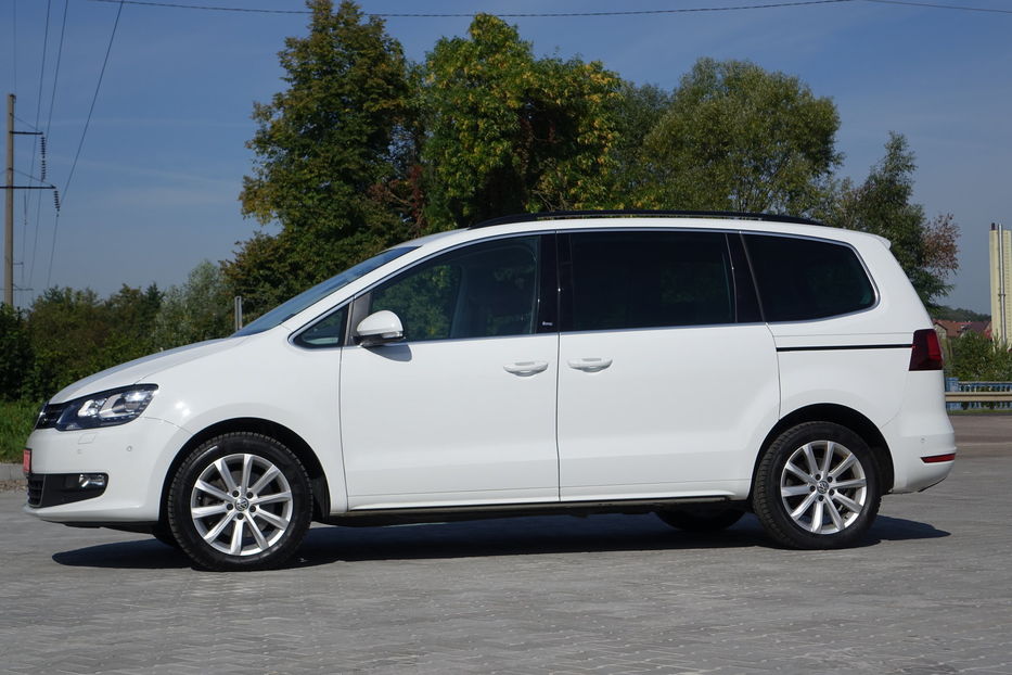 Продам Volkswagen Sharan 185kc SOUND DSG 4MOTION LED 2018 года в Львове