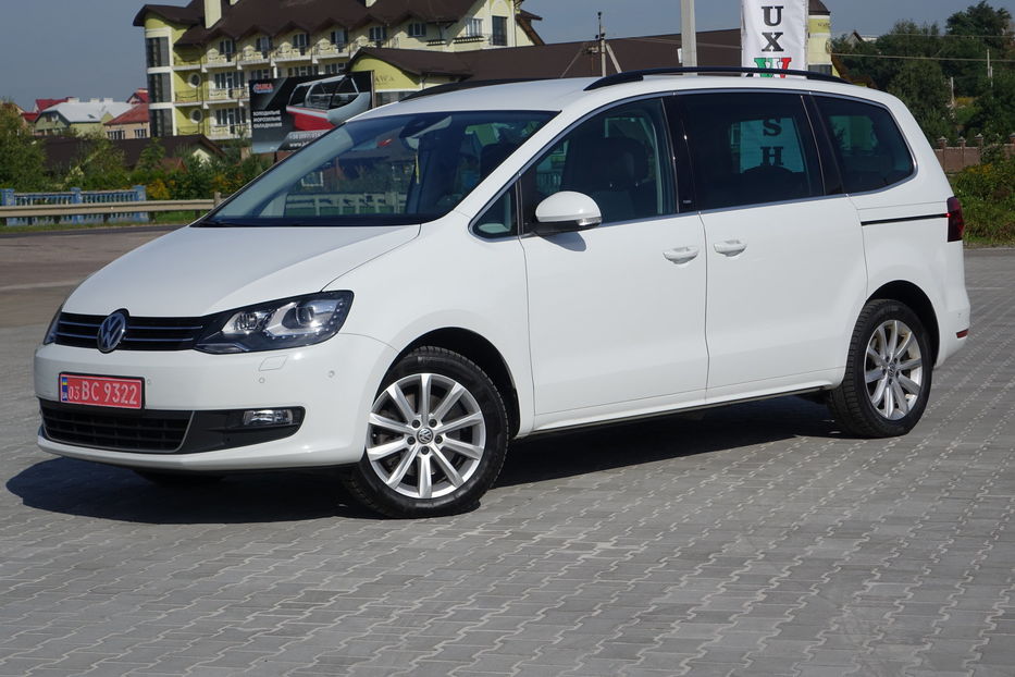 Продам Volkswagen Sharan 185kc SOUND DSG 4MOTION LED 2018 года в Львове