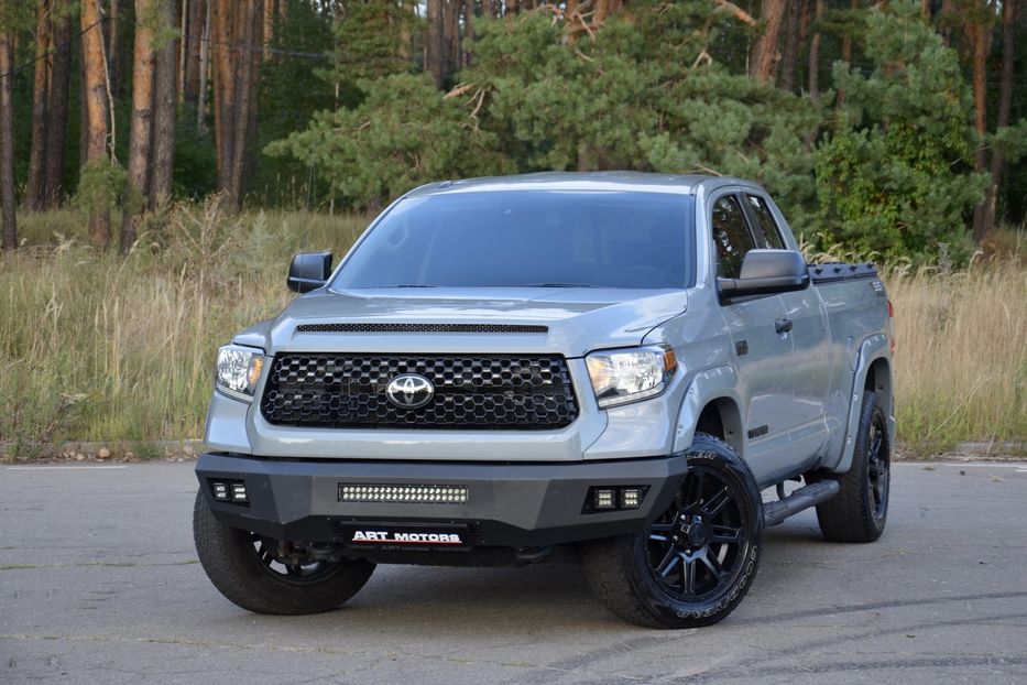 Продам Toyota Tundra TSS OFF ROAD 2019 года в Киеве