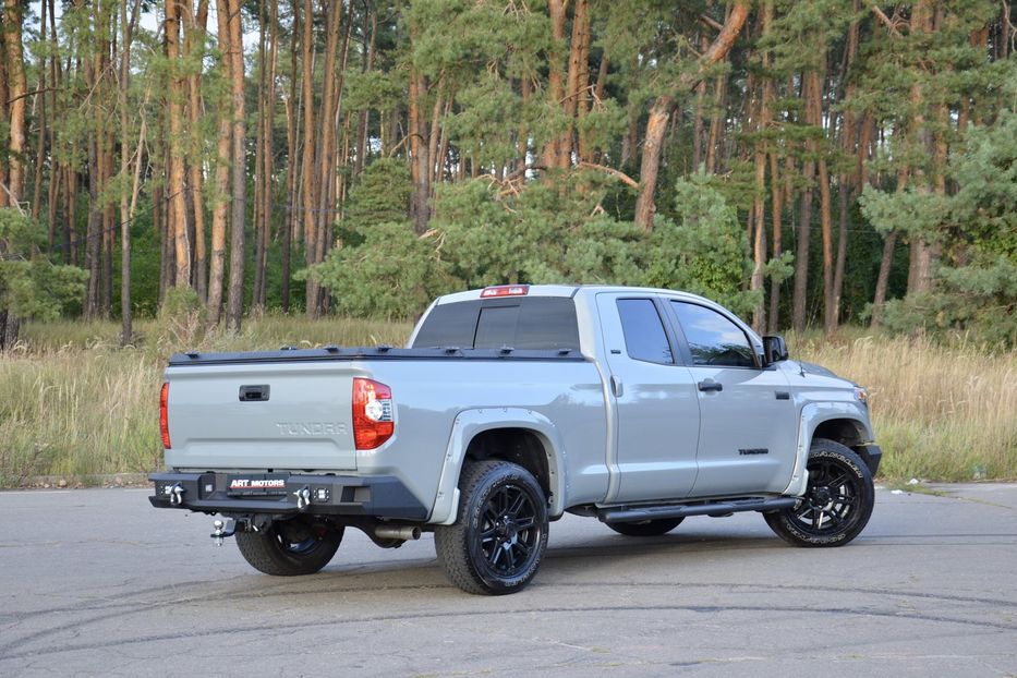 Продам Toyota Tundra TSS OFF ROAD 2019 года в Киеве