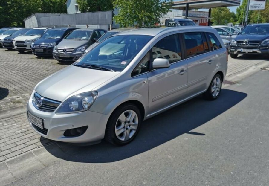 Продам Opel Zafira 2010 года в Киеве