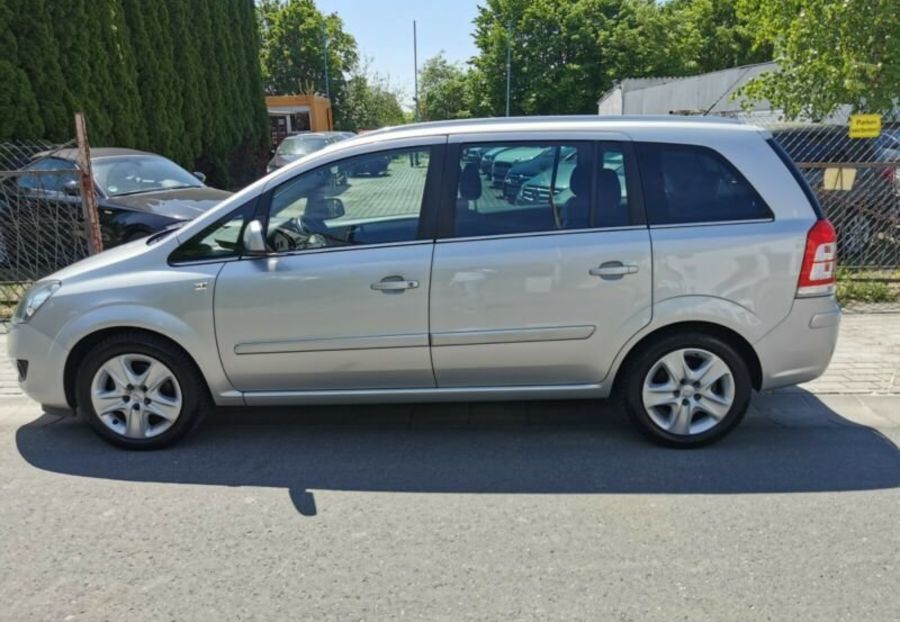 Продам Opel Zafira 2010 года в Киеве