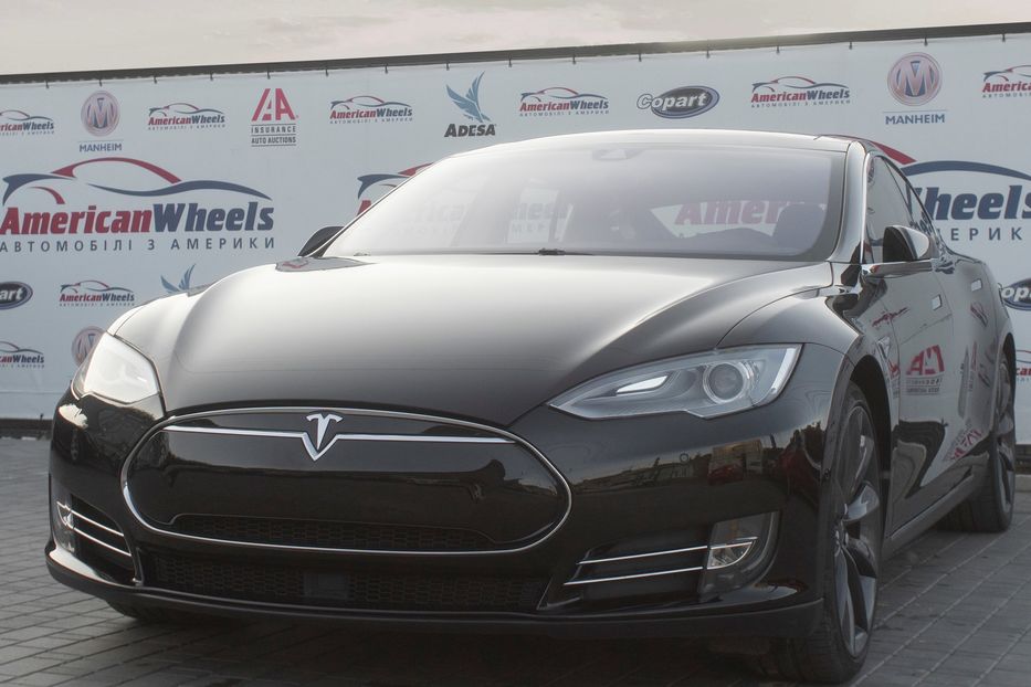 Продам Tesla Model S P85+ 2014 года в Черновцах