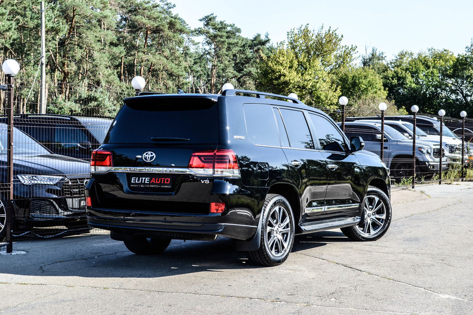 Продам Toyota Land Cruiser 200 Diesel 2020 года в Киеве