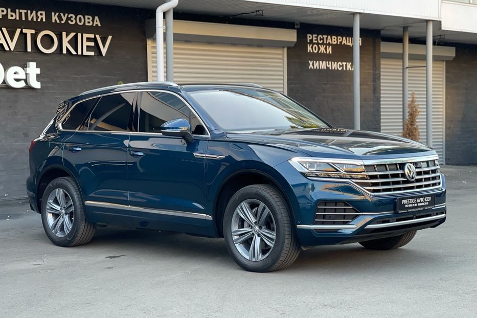 Продам Volkswagen Touareg 2019 года в Киеве