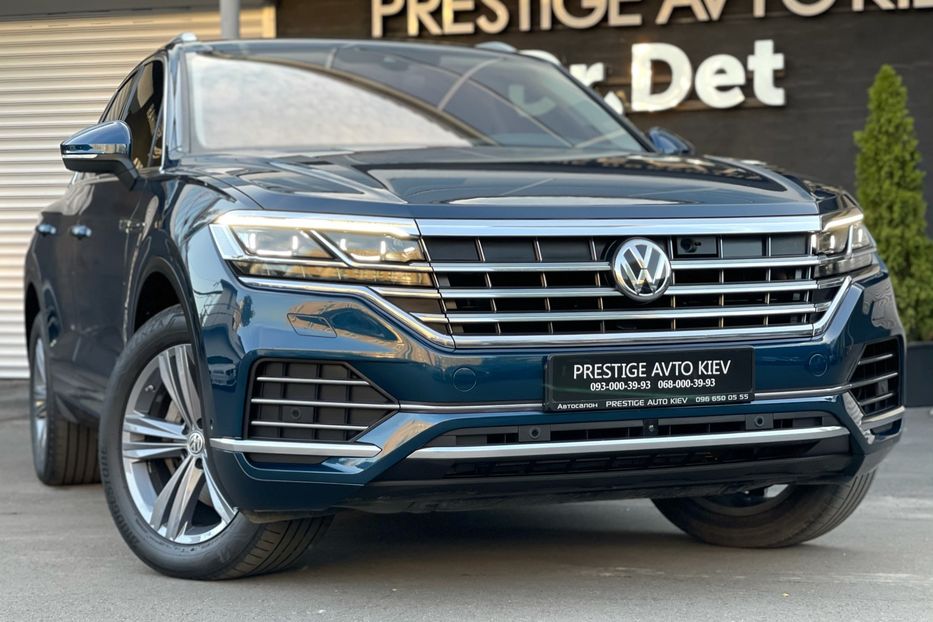 Продам Volkswagen Touareg 2019 года в Киеве