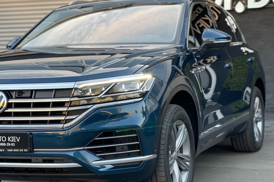 Продам Volkswagen Touareg 2019 года в Киеве