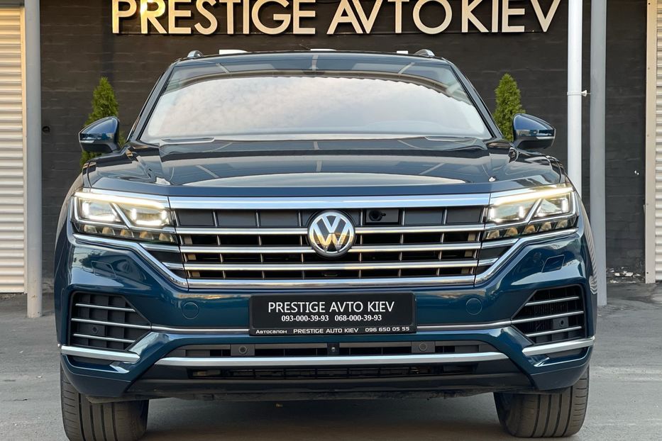 Продам Volkswagen Touareg 2019 года в Киеве