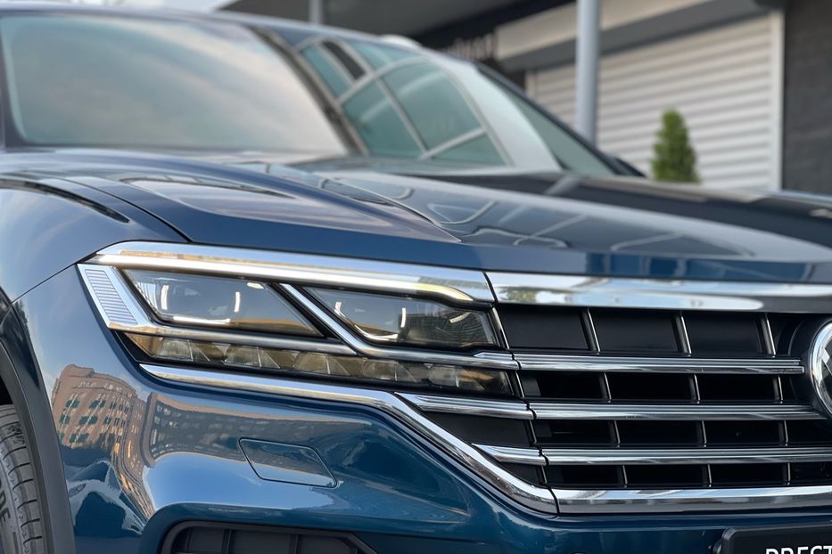 Продам Volkswagen Touareg 2019 года в Киеве