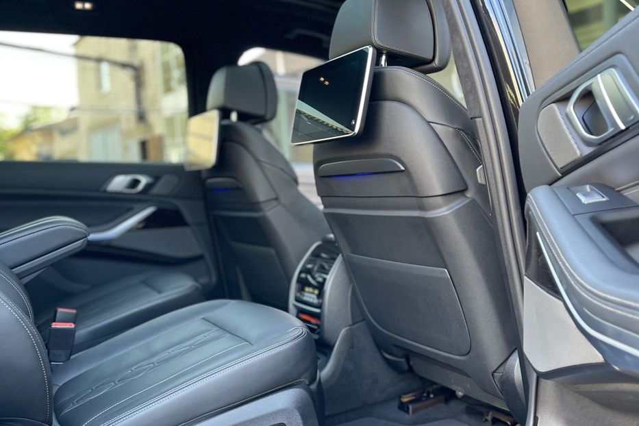 Продам BMW X7 M50i 2019 года в Киеве