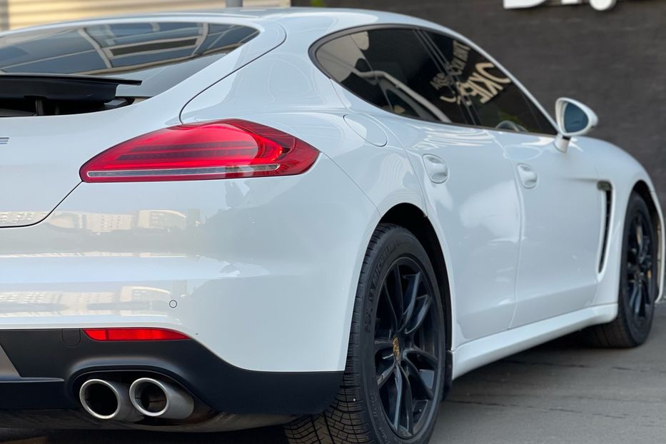 Продам Porsche Panamera 4 2013 года в Киеве