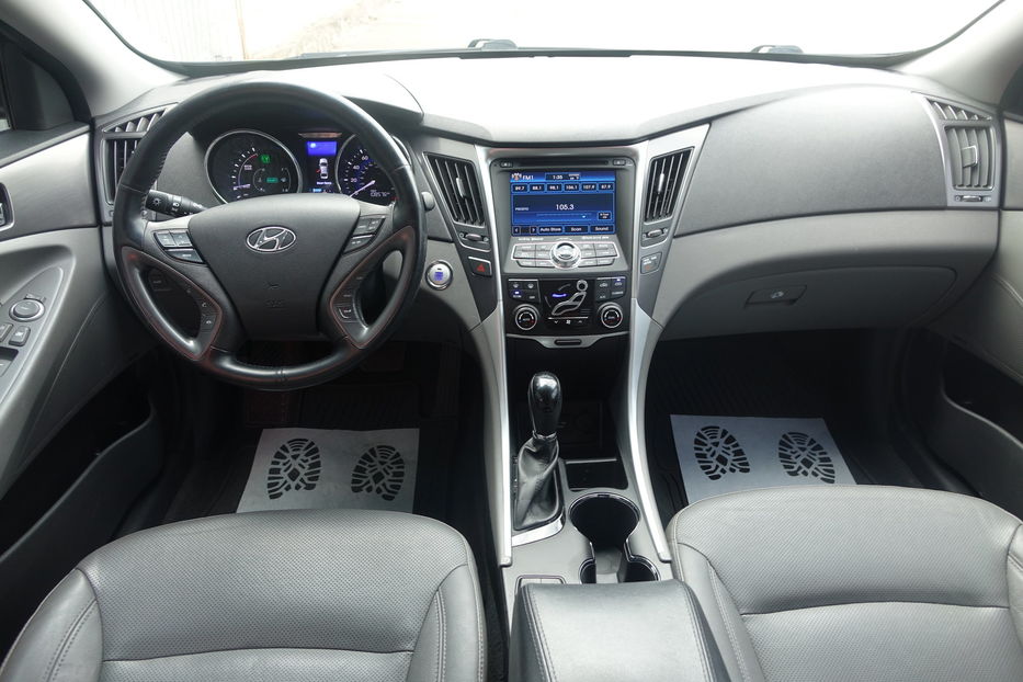 Продам Hyundai Sonata HYBRIDE 2014 года в Одессе