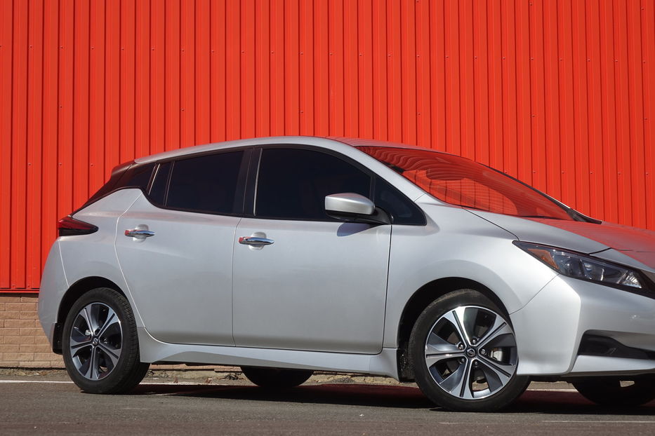 Продам Nissan Leaf SV 2018 года в Одессе