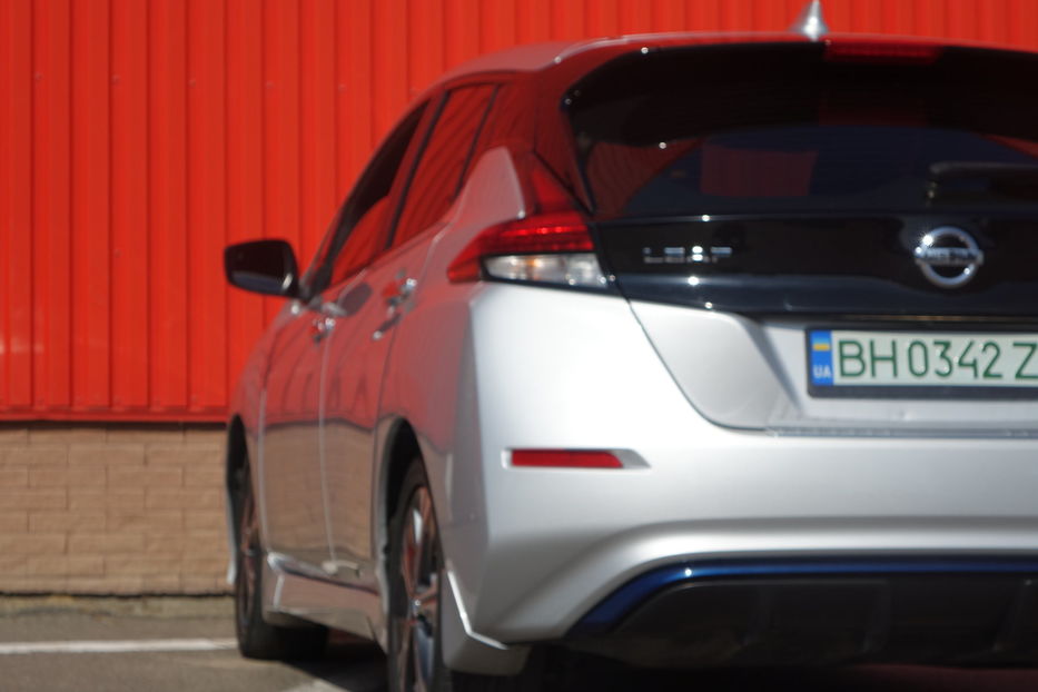 Продам Nissan Leaf SV 2018 года в Одессе