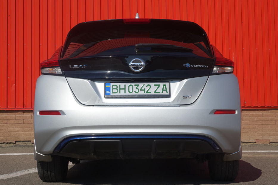 Продам Nissan Leaf SV 2018 года в Одессе