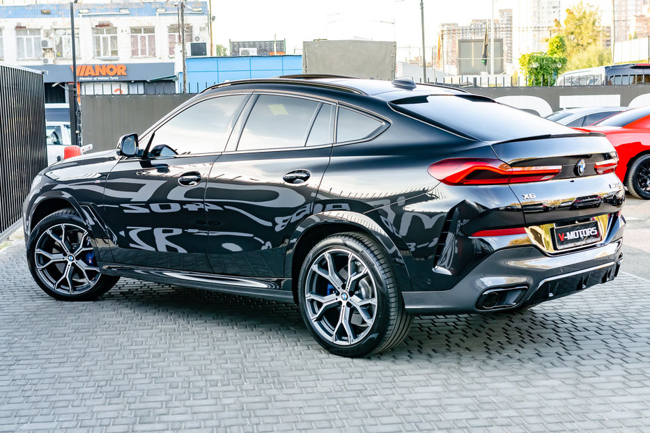 Продам BMW X6 M50d 2021 года в Киеве