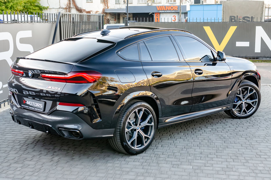 Продам BMW X6 M50d 2021 года в Киеве