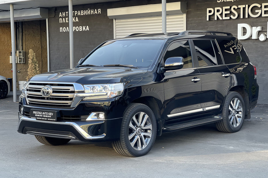 Продам Toyota Land Cruiser 200 Premium  2016 года в Киеве