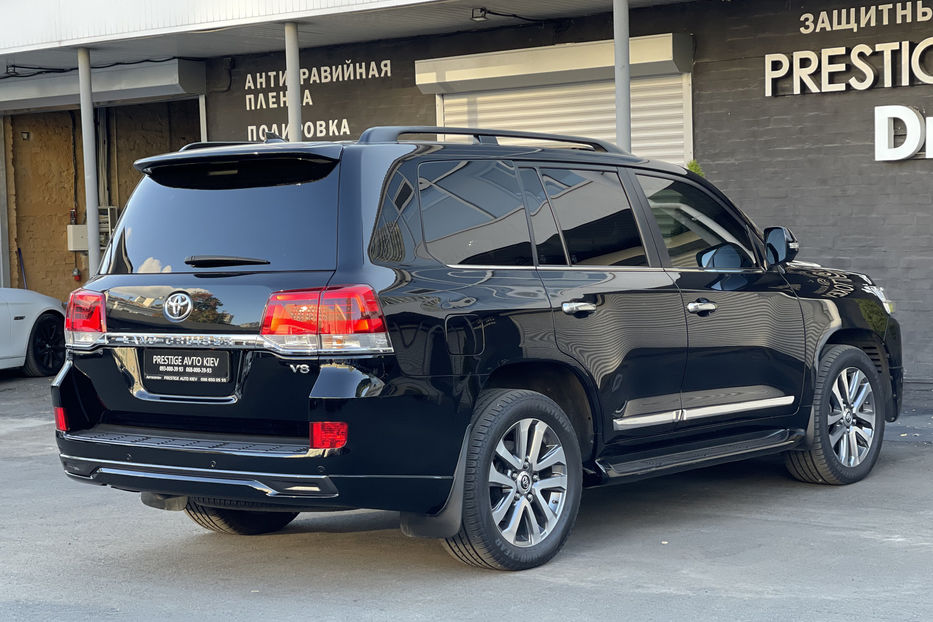 Продам Toyota Land Cruiser 200 Premium  2016 года в Киеве