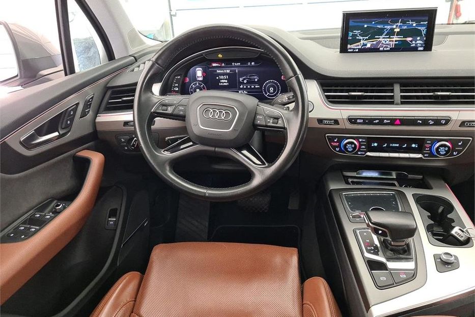 Продам Audi E-Tron Q7 3.0 TDI E-TRON PANORAM BOSE 2016 года в Львове