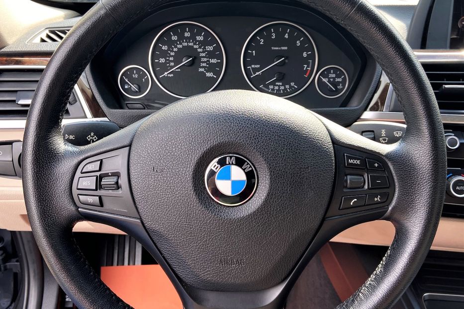 Продам BMW 320 i 2016 года в Одессе