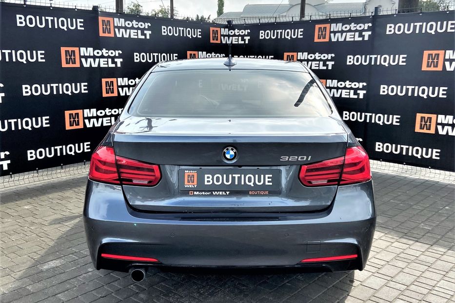 Продам BMW 320 i 2016 года в Одессе