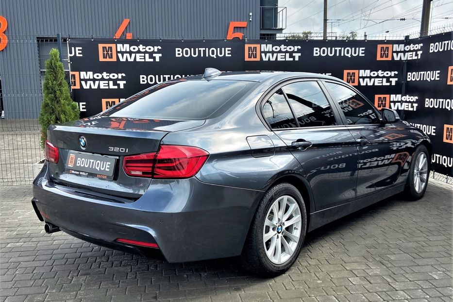 Продам BMW 320 i 2016 года в Одессе