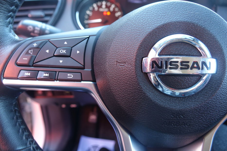 Продам Nissan Rogue SPORT 2017 года в Одессе