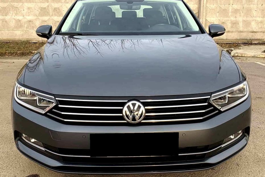 Продам Volkswagen Passat B8 2016 года в Киеве